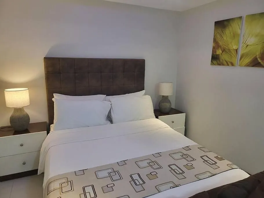 Sheryll Escapes - 214 La Grande, Comfy Hotel Amenities With Netflix! 앙헬레스