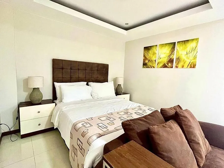 Sheryll Escapes - 214 La Grande, Comfy Hotel Amenities With Netflix!의 연락처